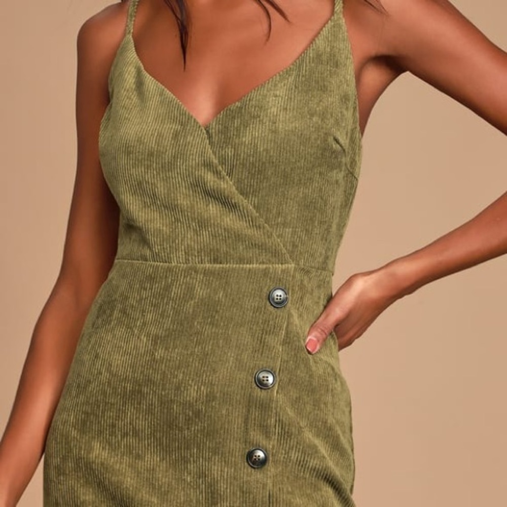 Lulu’s corduroy button-front midi dress - Picture 2 of 8